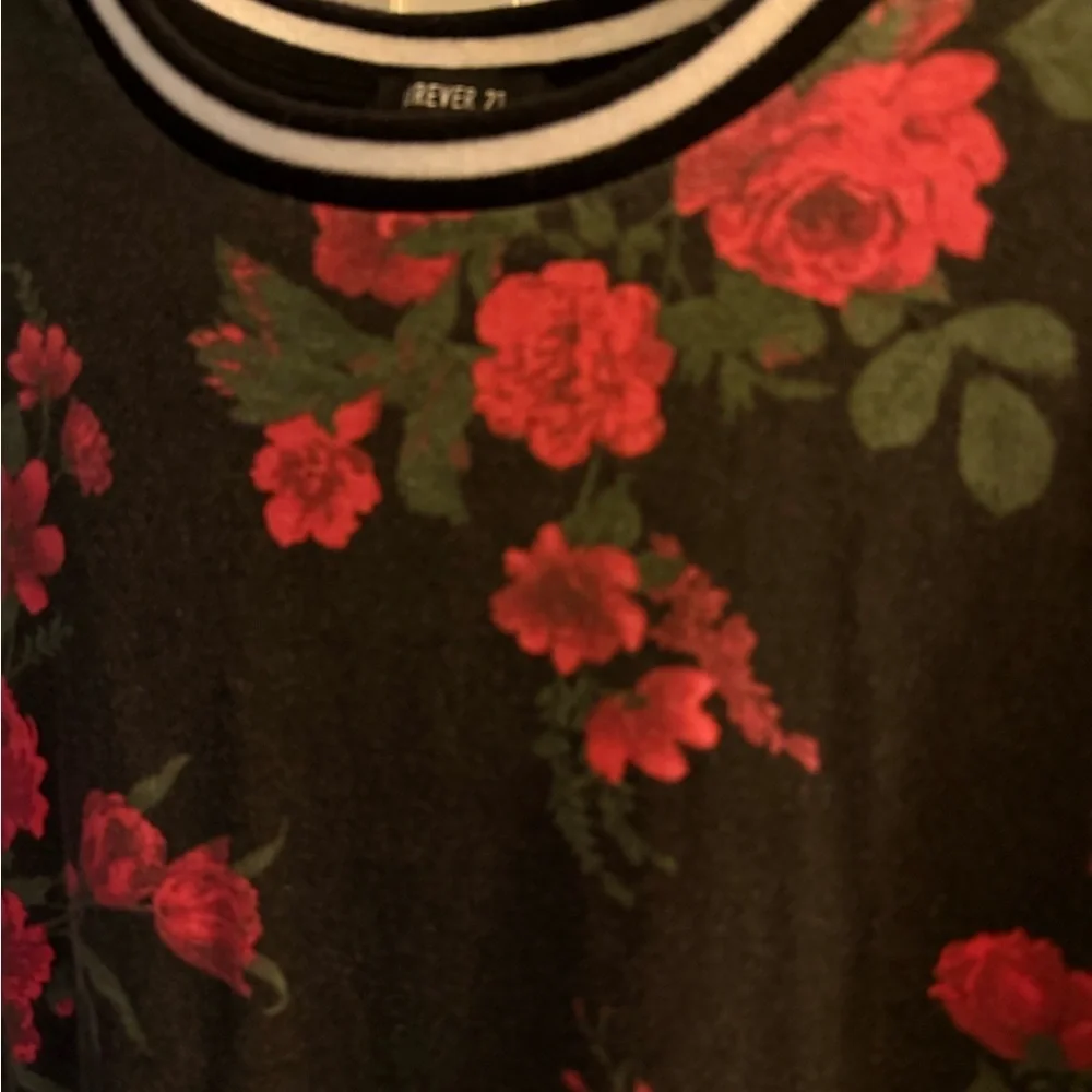 Forever 21 Gray and Pink Floral Top